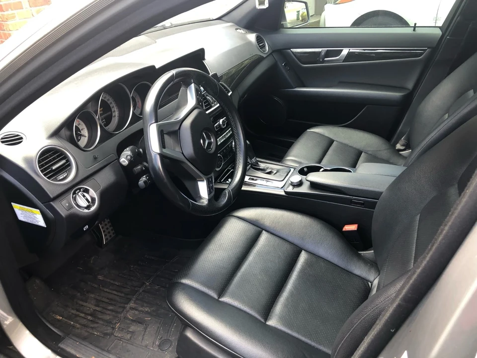 2013 Mercedes-Benz W204 C-Class - Image 4 of 15