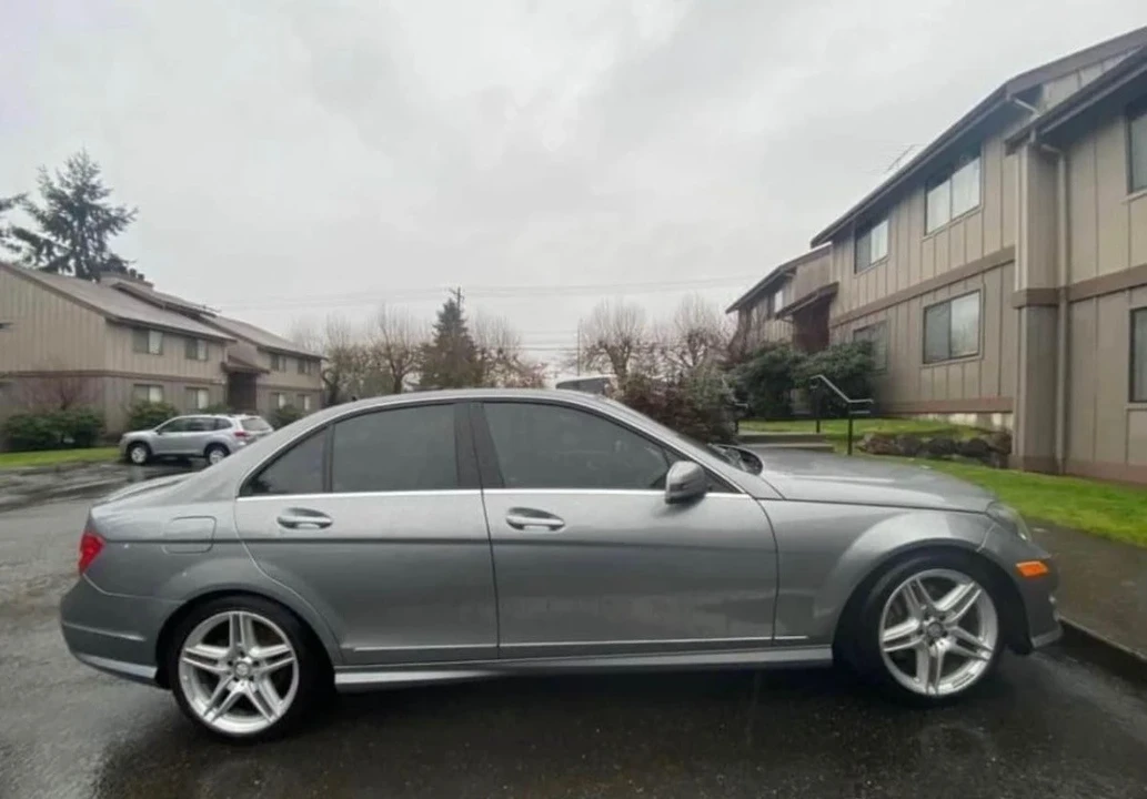 2013 Mercedes-Benz W204 C-Class - Image 12 of 15