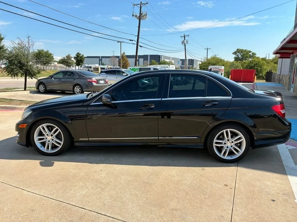 2013 Mercedes-Benz W204 C-Class - Image 6 of 14
