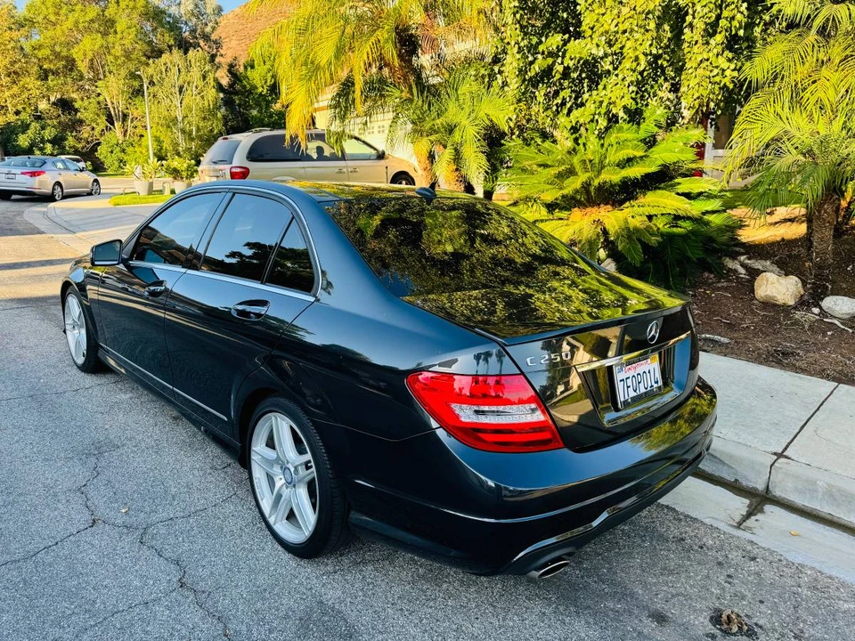 2013 Mercedes-Benz W204 C-Class - Image 2 of 11