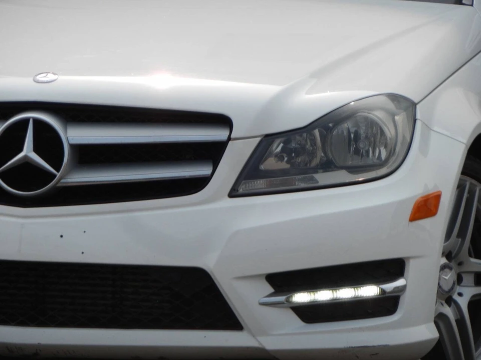 2013 Mercedes-Benz W204 C-Class - Image 4 of 12