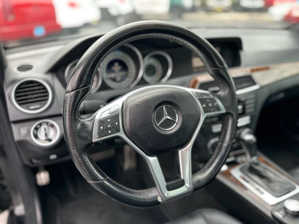 2013 Mercedes-Benz W204 C-Class - Image 15 of 21