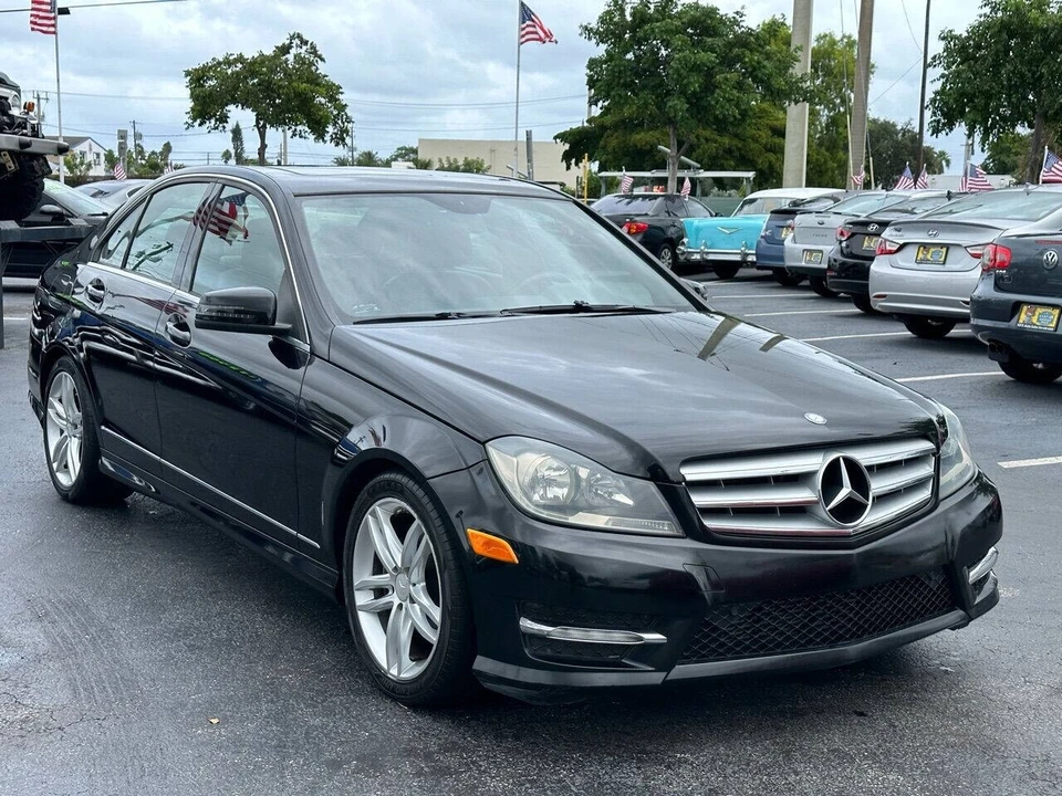 2013 Mercedes-Benz W204 C-Class - Image 9 of 21