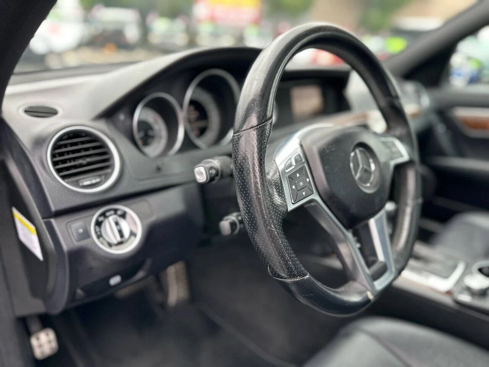 2013 Mercedes-Benz W204 C-Class - Image 14 of 21