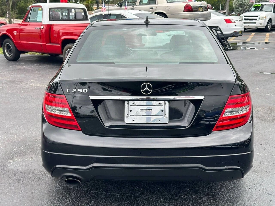2013 Mercedes-Benz W204 C-Class - Image 5 of 12