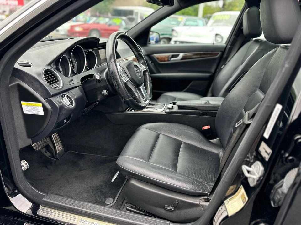 2013 Mercedes-Benz W204 C-Class - Image 13 of 21