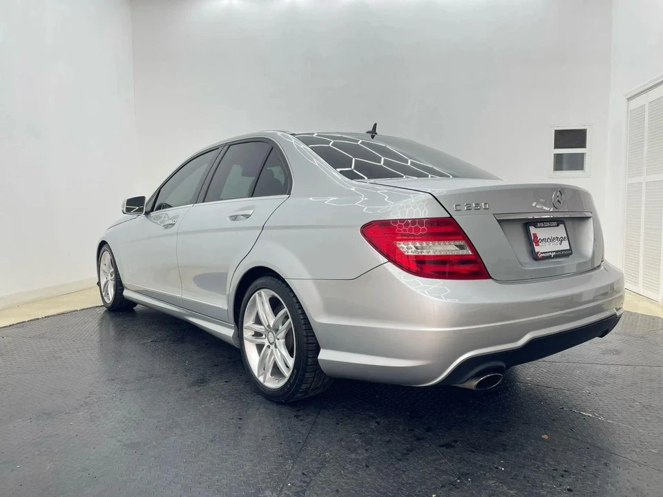 2013 Mercedes-Benz W204 C-Class - Image 6 of 21