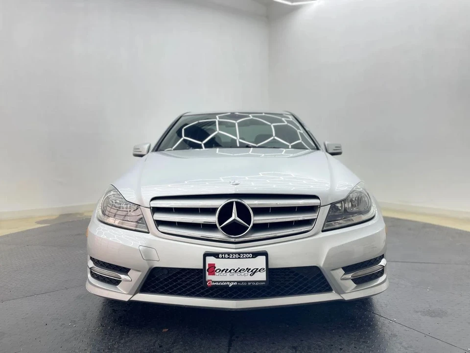 2013 Mercedes-Benz W204 C-Class - Image 9 of 21