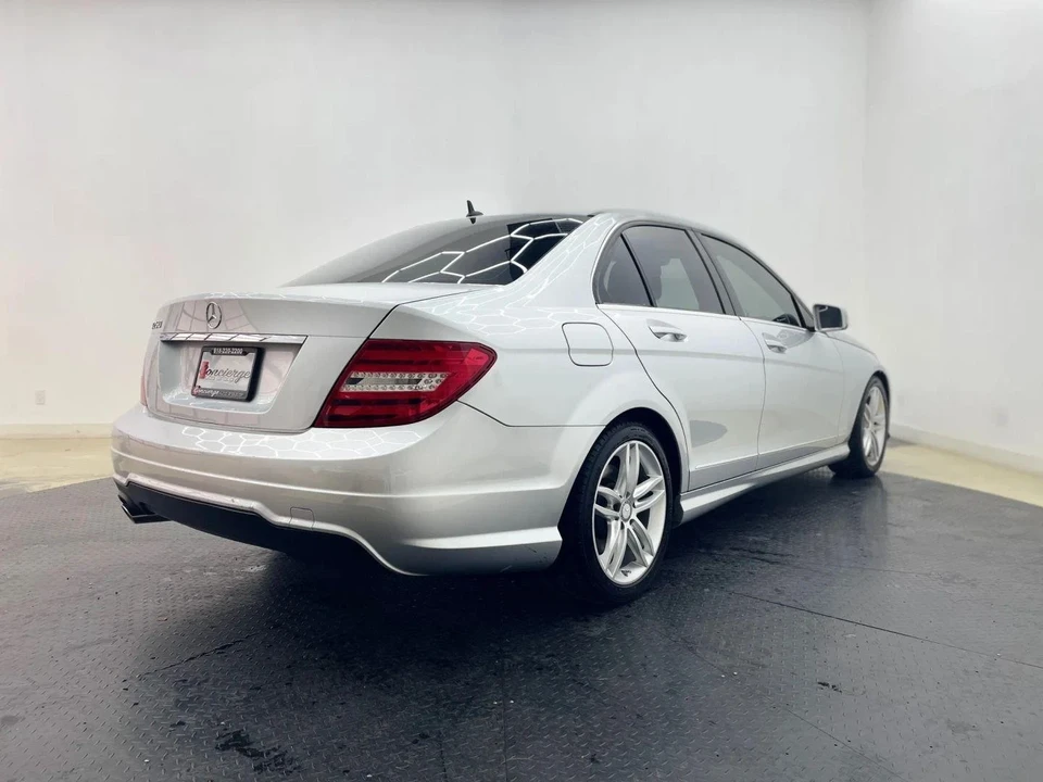 2013 Mercedes-Benz W204 C-Class - Image 4 of 21