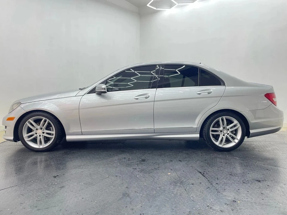 2013 Mercedes-Benz W204 C-Class - Image 7 of 21