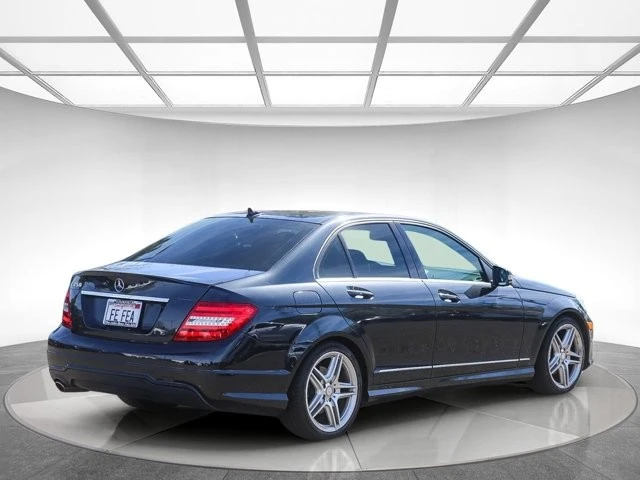 2013 Mercedes-Benz W204 C-Class - Image 3 of 12
