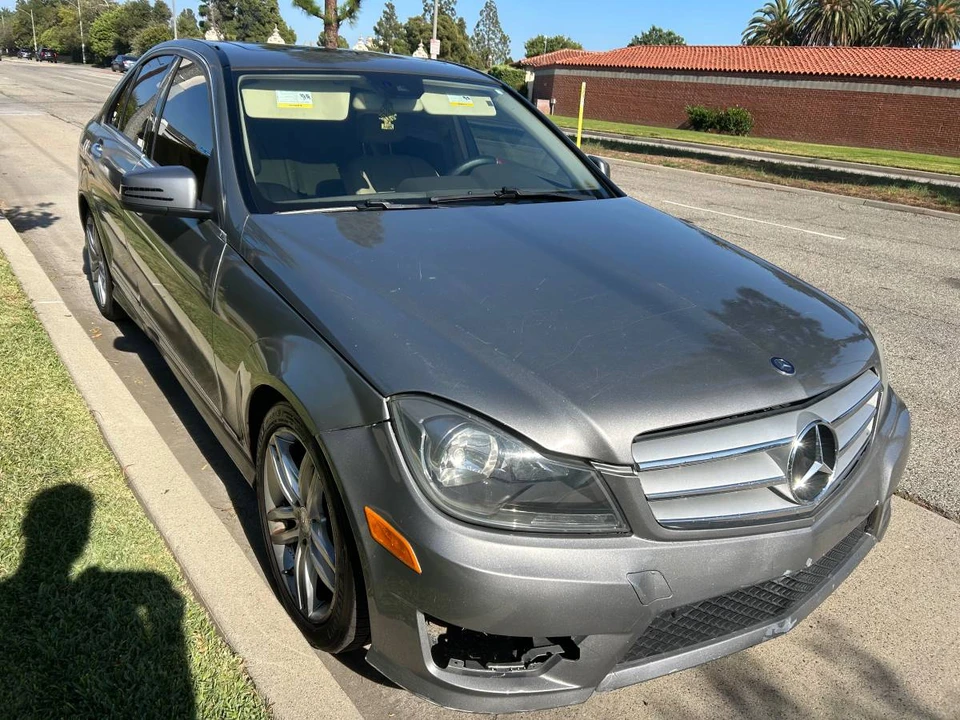 2013 Mercedes-Benz W204 C-Class - Image 7 of 12