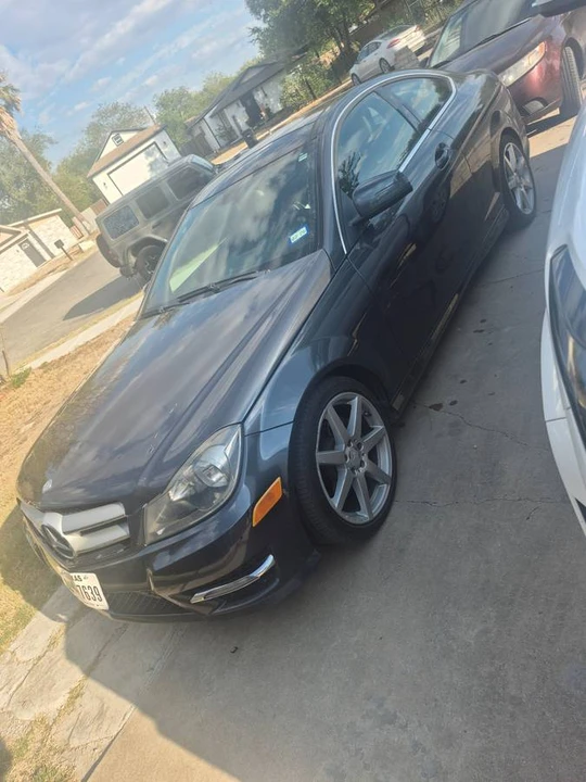 2013 Mercedes-Benz W204 C-Class - Image 2 of 3