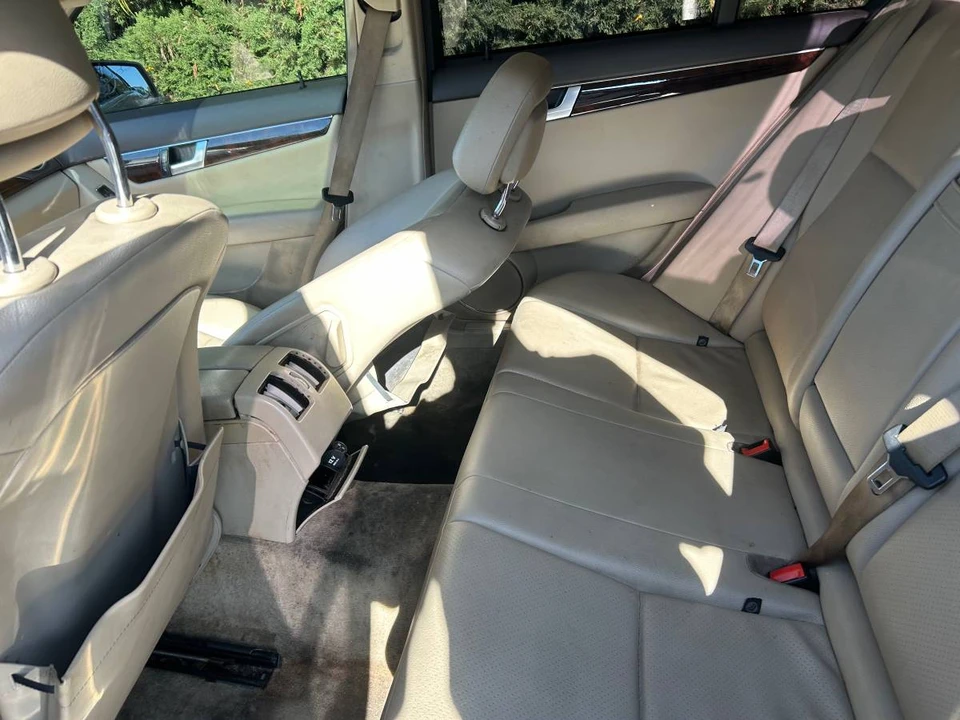 2013 Mercedes-Benz W204 C-Class - Image 11 of 12