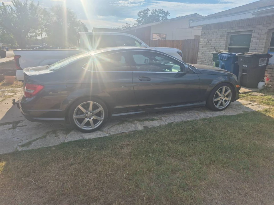 2013 Mercedes-Benz W204 C-Class - Image 3 of 3