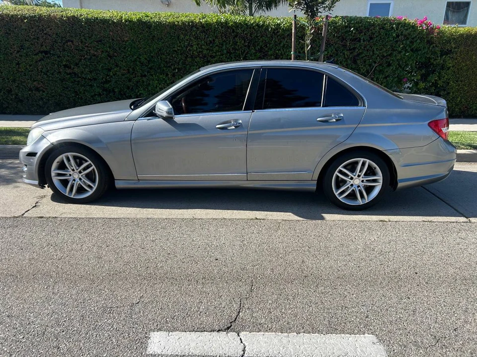 2013 Mercedes-Benz W204 C-Class - Image 2 of 12