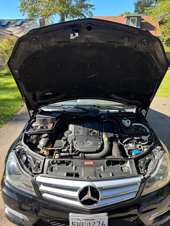 2013 Mercedes-Benz W204 C-Class - Image 2 of 9