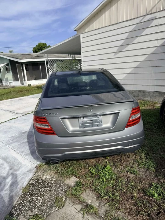 2013 Mercedes-Benz W204 C-Class - Image 2 of 7