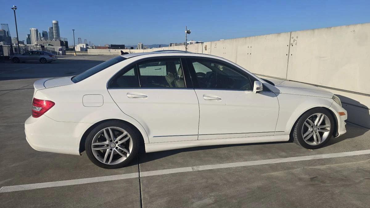 2013 Mercedes-Benz W204 C-Class - Image 3 of 15