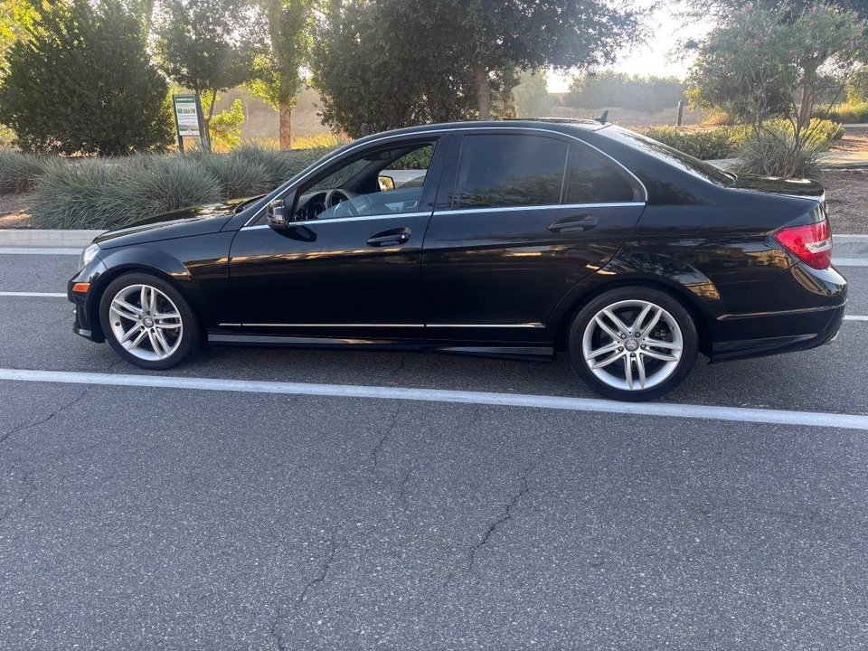 2013 Mercedes-Benz W204 C-Class - Image 3 of 11