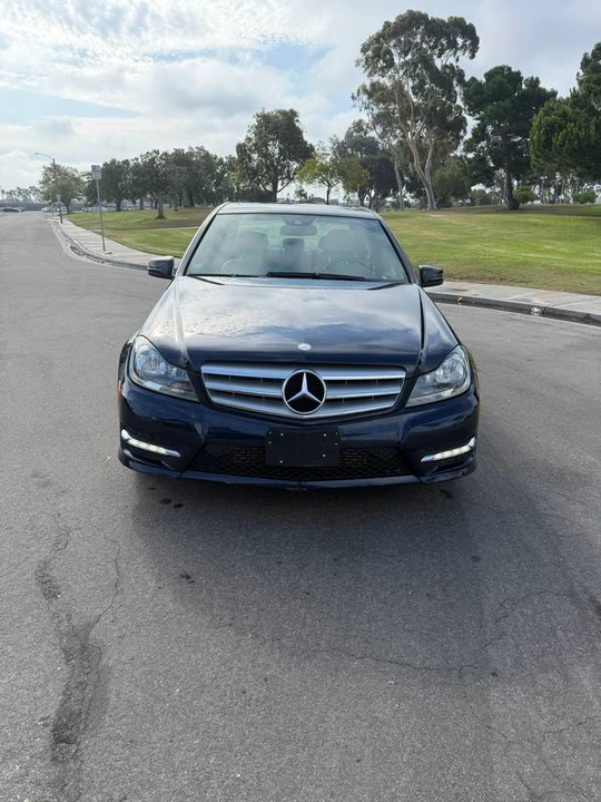 2013 Mercedes-Benz W204 C-Class - Image 4 of 13