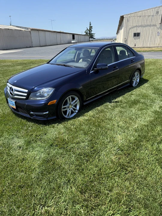 2013 Mercedes-Benz W204 C-Class - Image 3 of 31