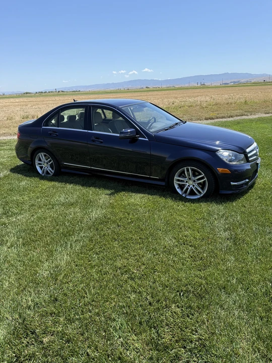 2013 Mercedes-Benz W204 C-Class - Image 13 of 31