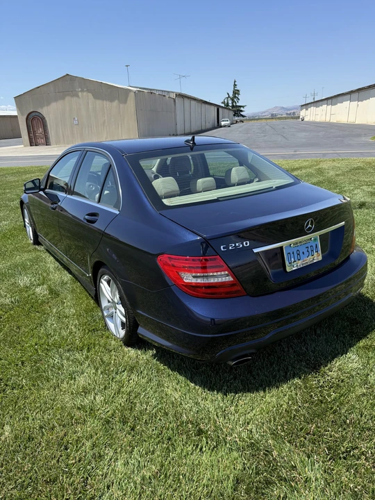 2013 Mercedes-Benz W204 C-Class - Image 22 of 31
