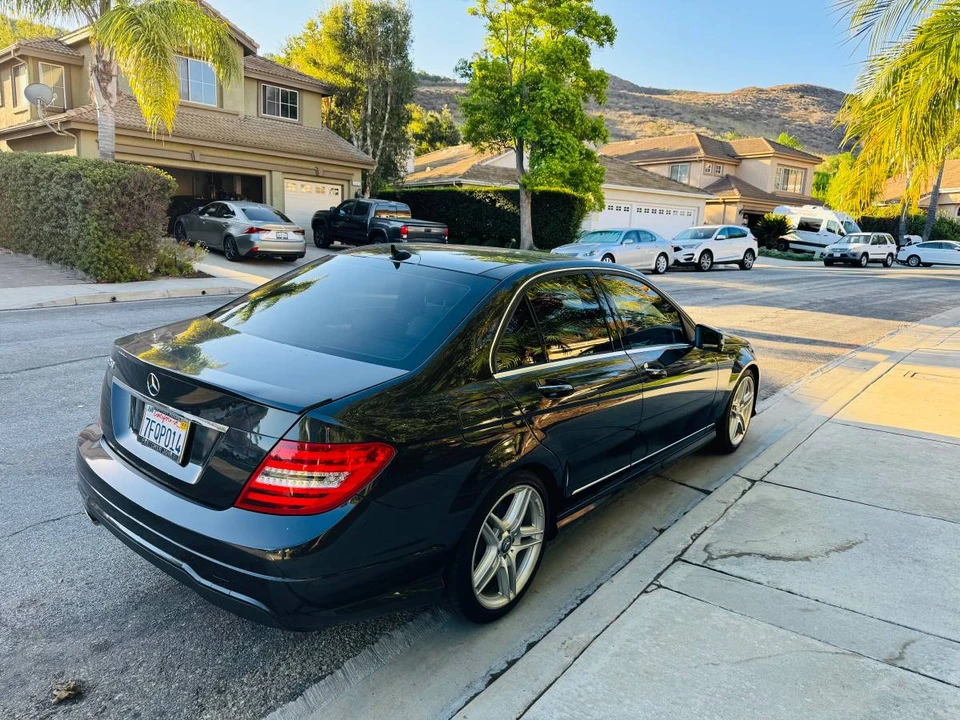2013 Mercedes-Benz W204 C-Class - Image 2 of 11