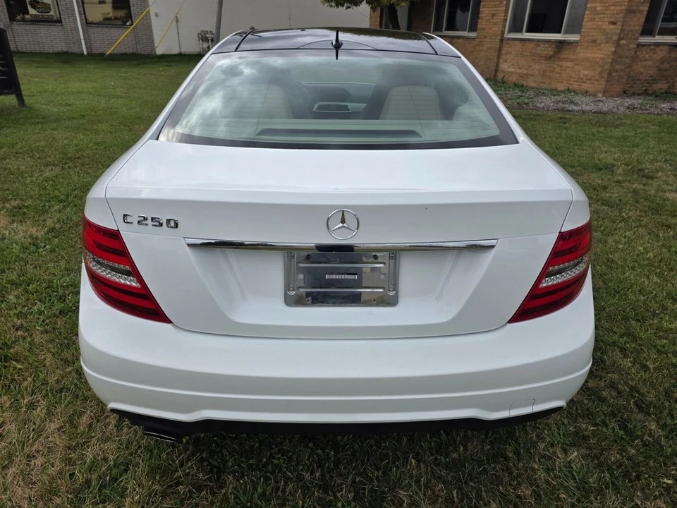 2013 Mercedes-Benz W204 C-Class - Image 11 of 21