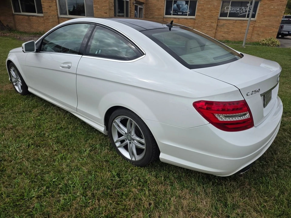 2013 Mercedes-Benz W204 C-Class - Image 9 of 21