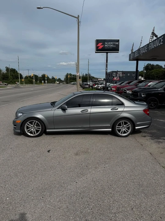 2013 Mercedes-Benz W204 C-Class - Image 8 of 17