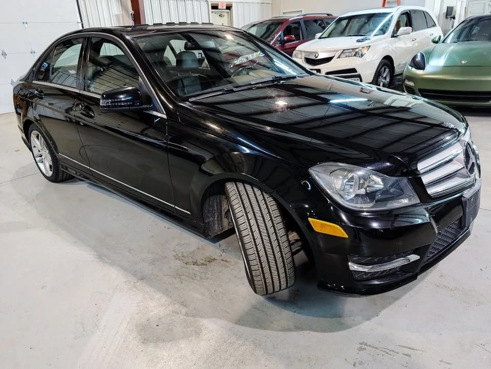 2013 Mercedes-Benz W204 C-Class - Image 11 of 18