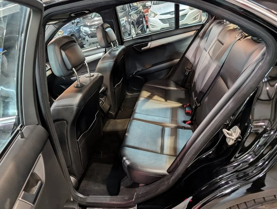 2013 Mercedes-Benz W204 C-Class - Image 14 of 18