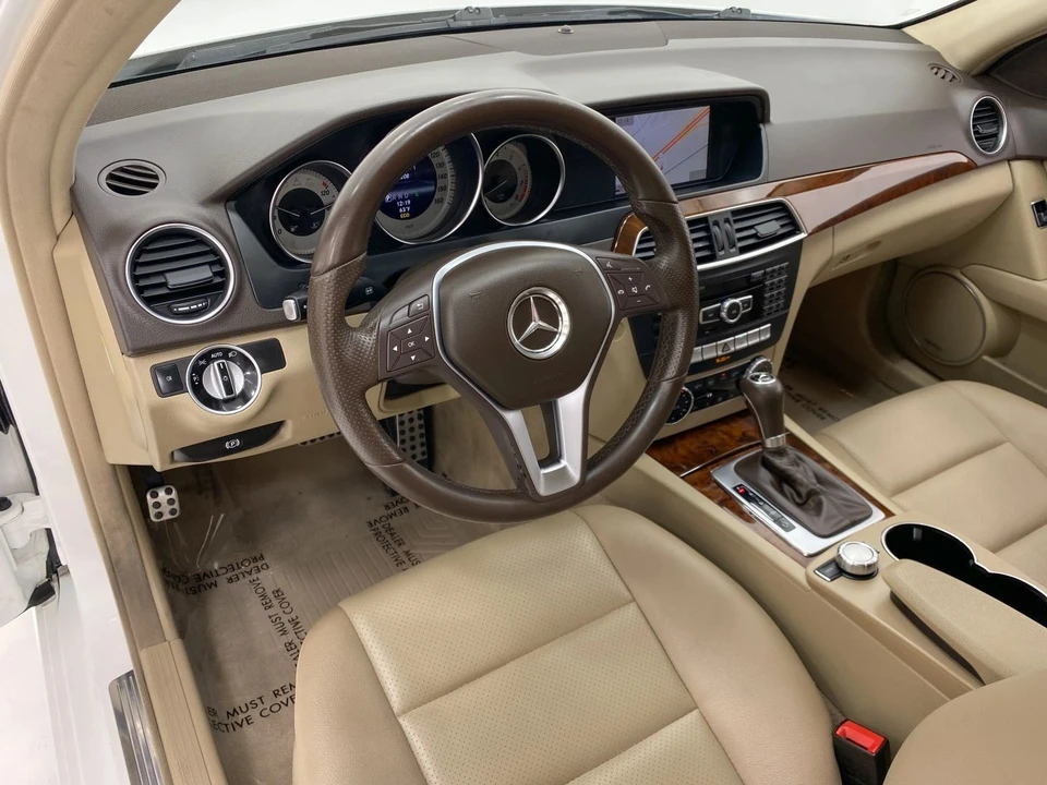 2013 Mercedes-Benz W204 C-Class - Image 18 of 21