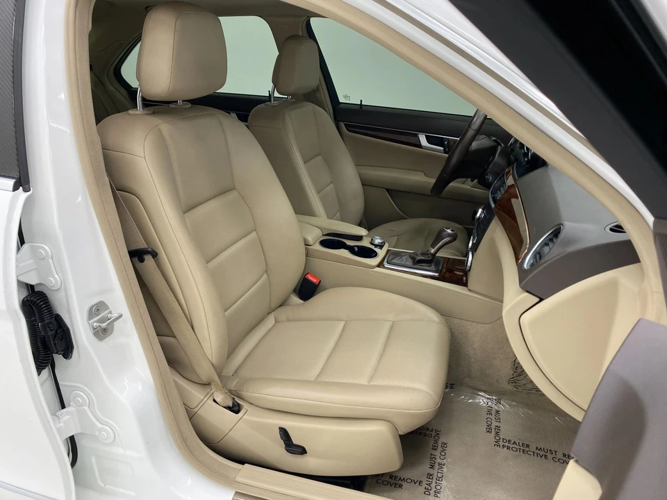 2013 Mercedes-Benz W204 C-Class - Image 16 of 21