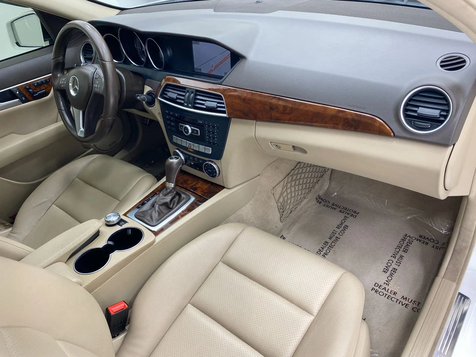 2013 Mercedes-Benz W204 C-Class - Image 15 of 21