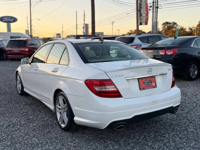 2013 Mercedes-Benz W204 C-Class - Image 6 of 12