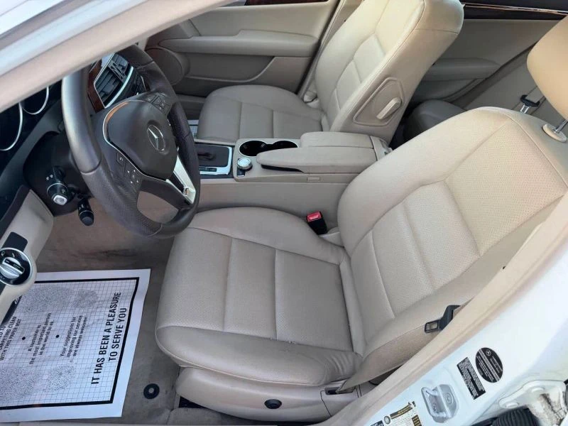 2013 Mercedes-Benz W204 C-Class - Image 10 of 12