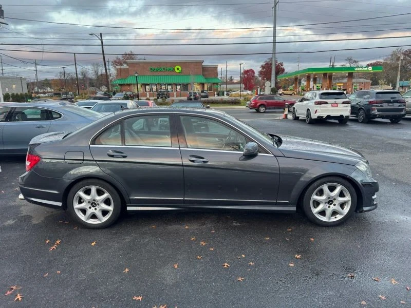2013 Mercedes-Benz W204 C-Class - Image 8 of 12