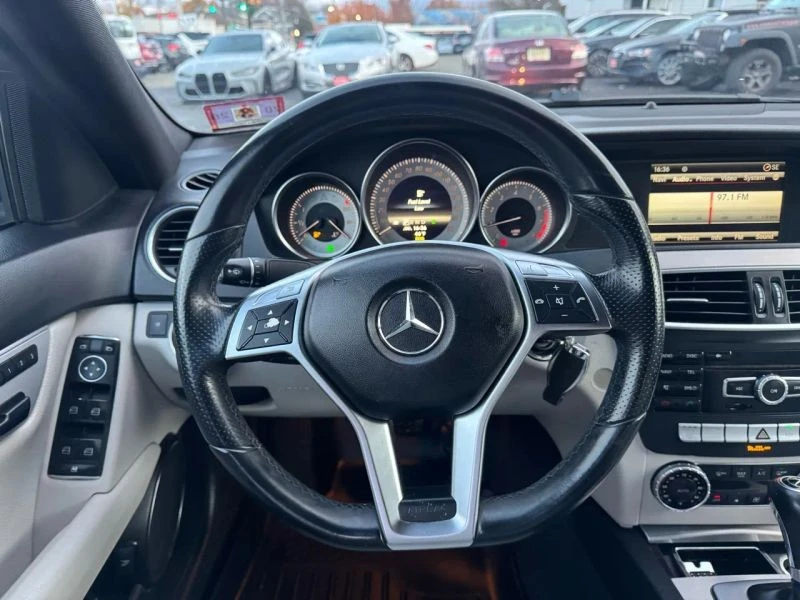 2013 Mercedes-Benz W204 C-Class - Image 10 of 12