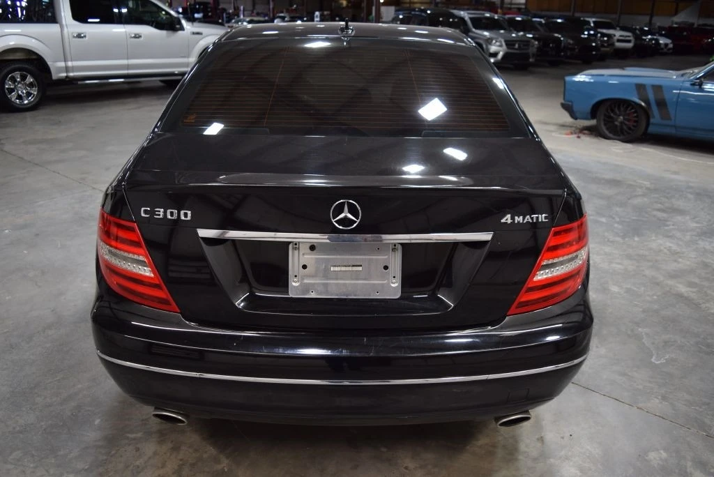 2013 Mercedes-Benz W204 C-Class - Image 7 of 21
