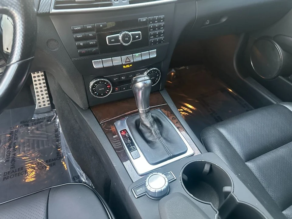 2013 Mercedes-Benz W204 C-Class - Image 17 of 21