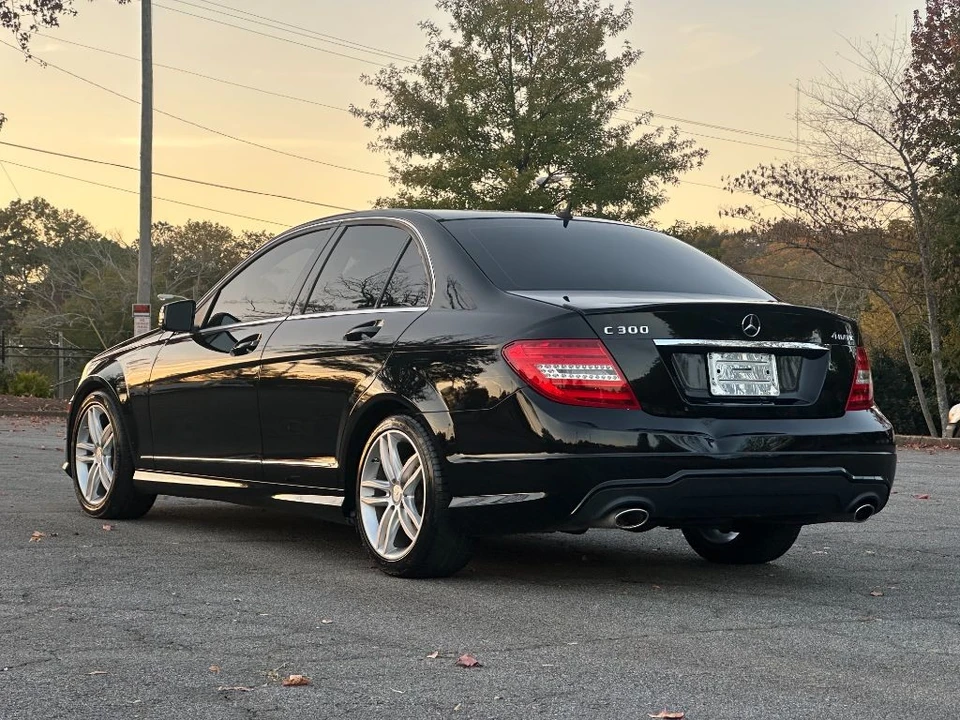 2013 Mercedes-Benz W204 C-Class - Image 4 of 21