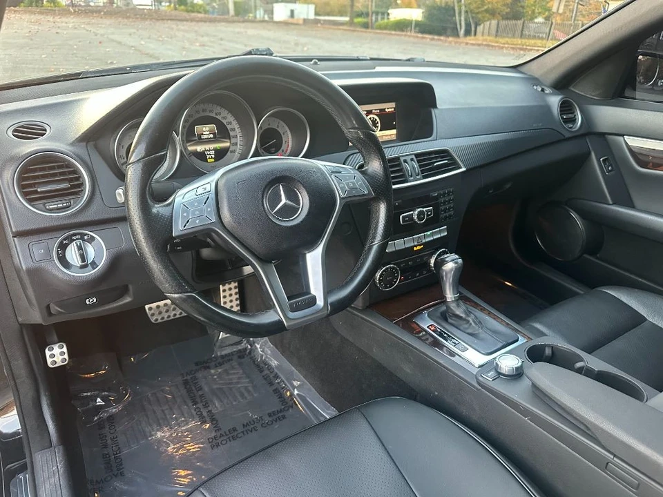 2013 Mercedes-Benz W204 C-Class - Image 10 of 21