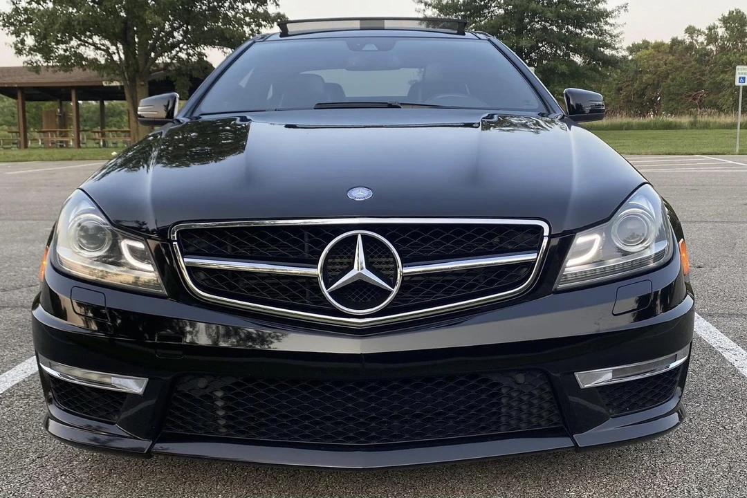 2013 Mercedes-Benz W204 C 63 AMG - Image 2 of 31
