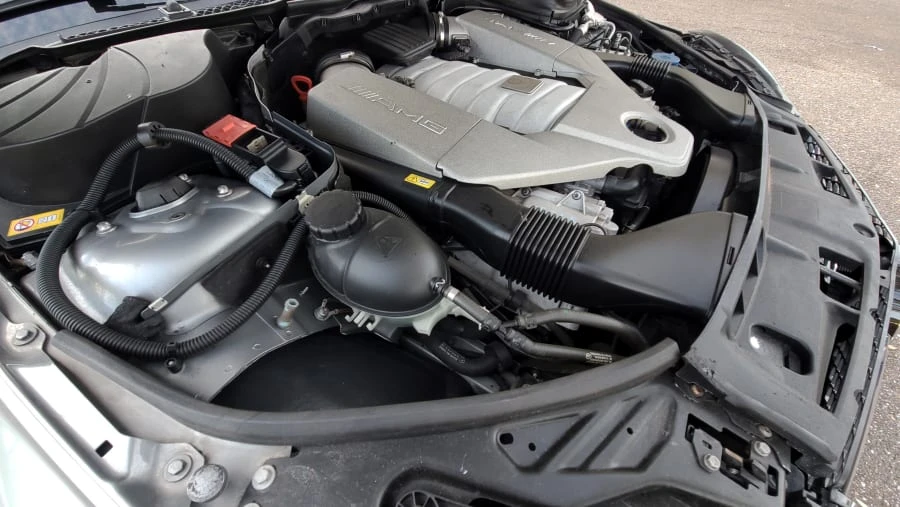 2013 Mercedes-Benz W204 C 63 AMG - Image 8 of 17