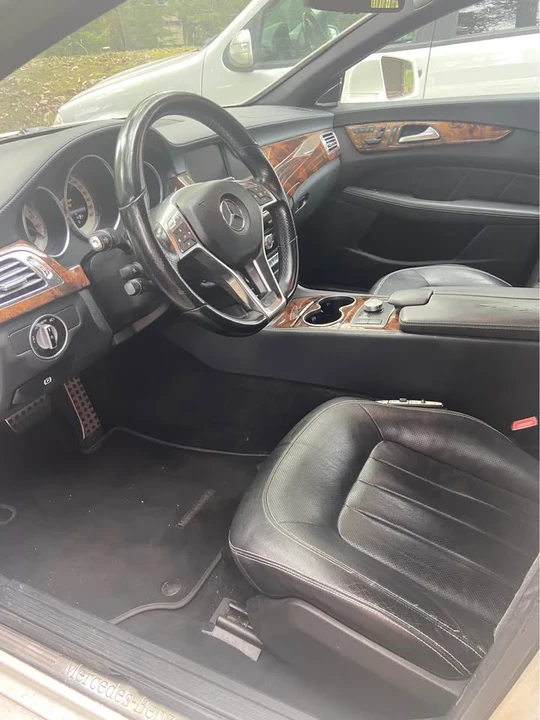 2013 Mercedes-Benz C218 CLS-Class - Image 8 of 15
