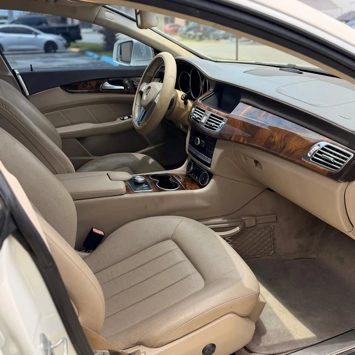 2013 Mercedes-Benz C218 CLS-Class - Image 17 of 20