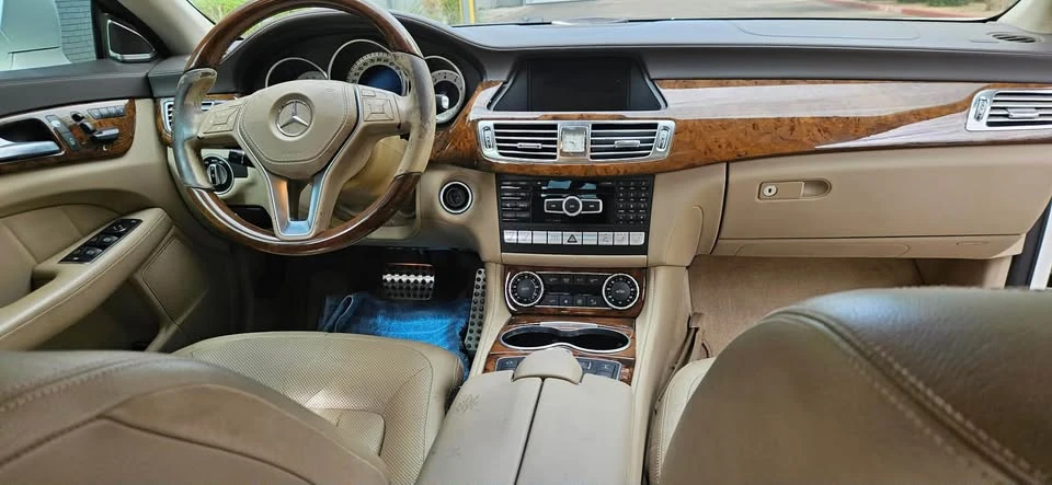 2013 Mercedes-Benz C218 CLS-Class - Image 8 of 10